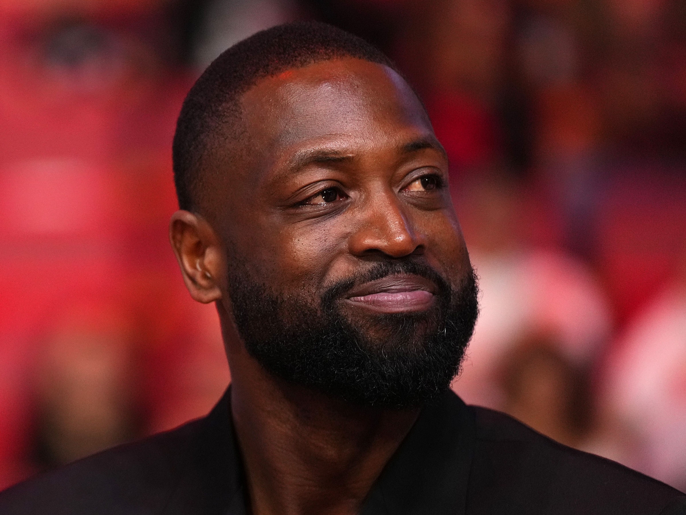 黑白直播nba-斯伯克主帅韦德对球队表现不满，誓言改变打法的简单介绍