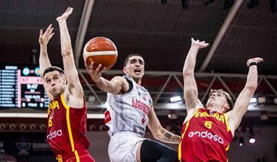 包含西班牙男篮险胜魔术，丹尼·格林爆发神勇的词条