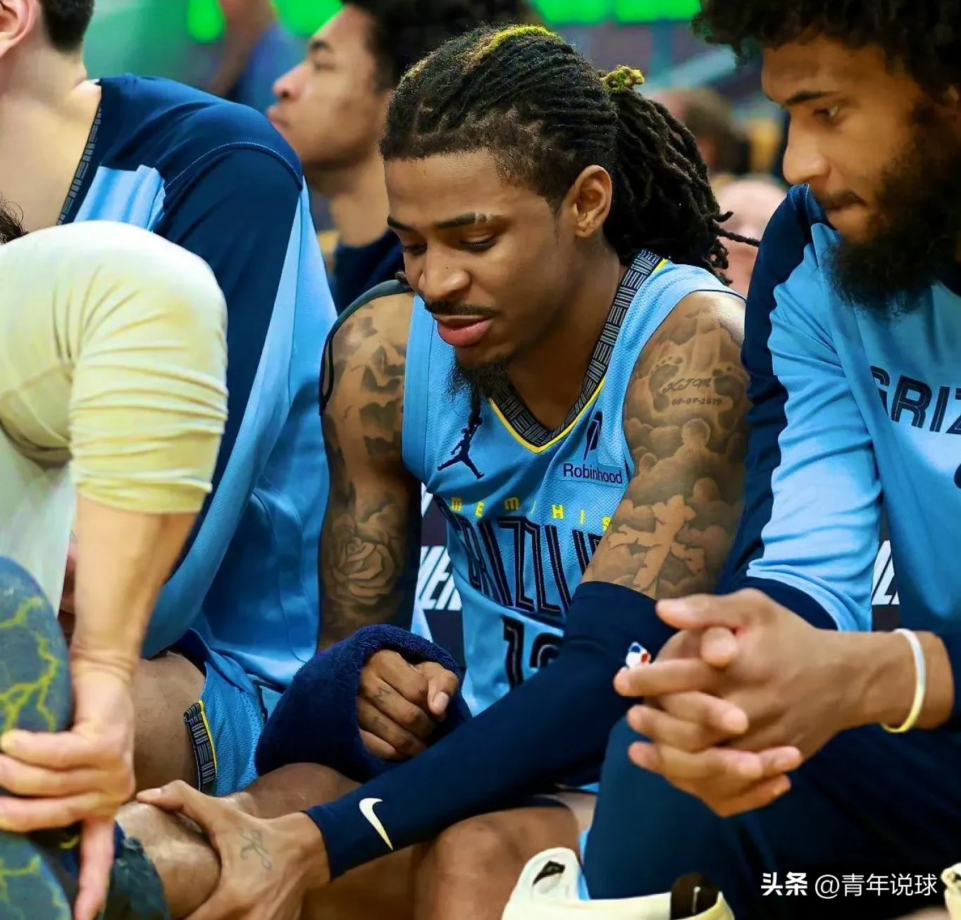 黑白直播在线观看nba-灰熊力克骑士，莫兰特绝杀前程无限