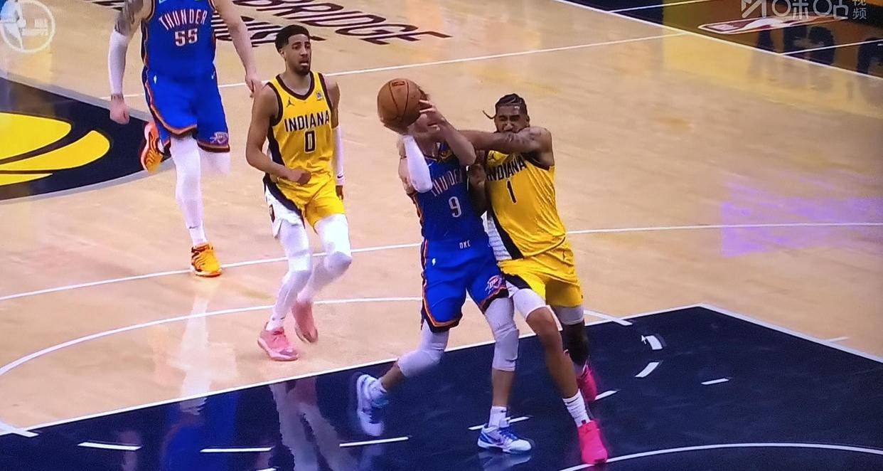 步行者不敌活塞，遭遇四连败