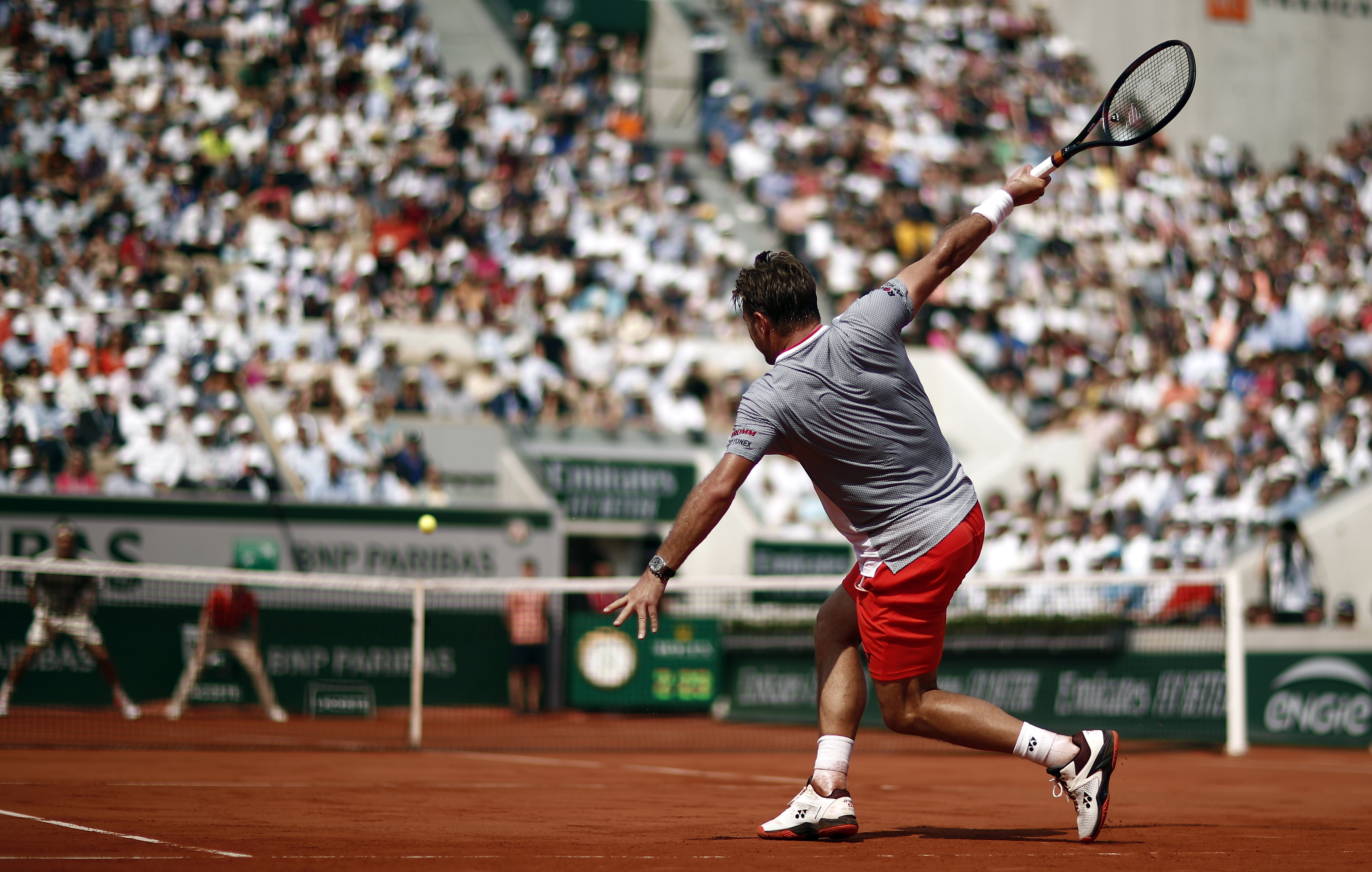 关于德国网球队轻取意大利网球队，费德勒高光表现的信息