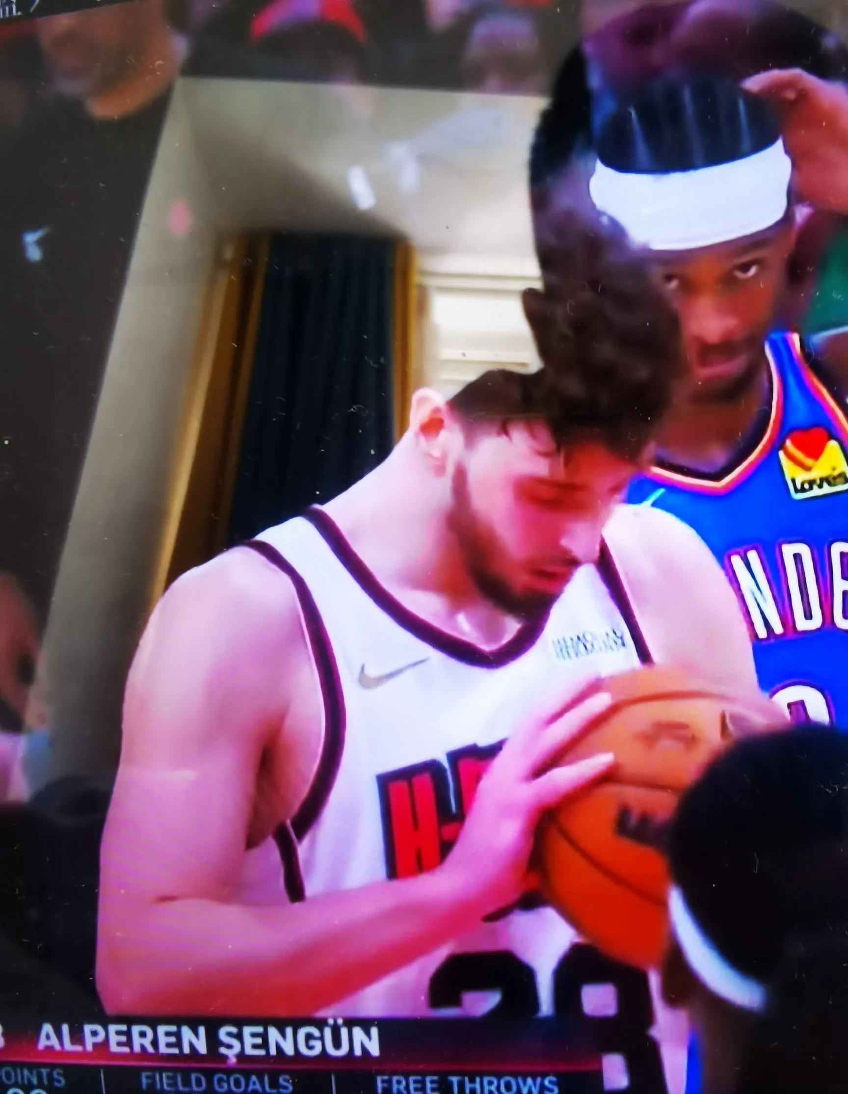 黑白直播nba-火箭遭雷霆逆转再次失利