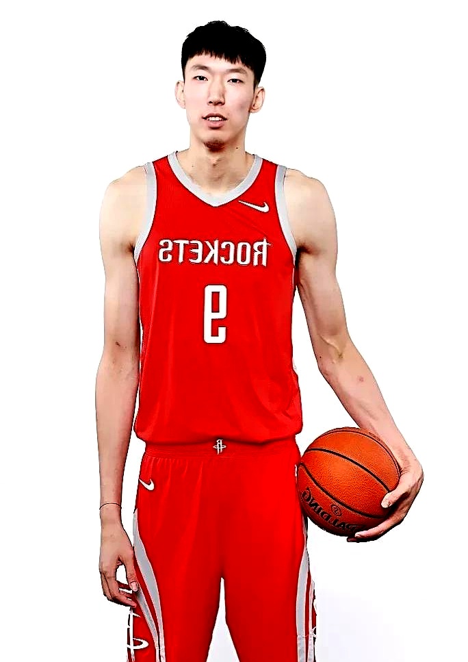 火箭惊险击败篮网，周琦表现出色