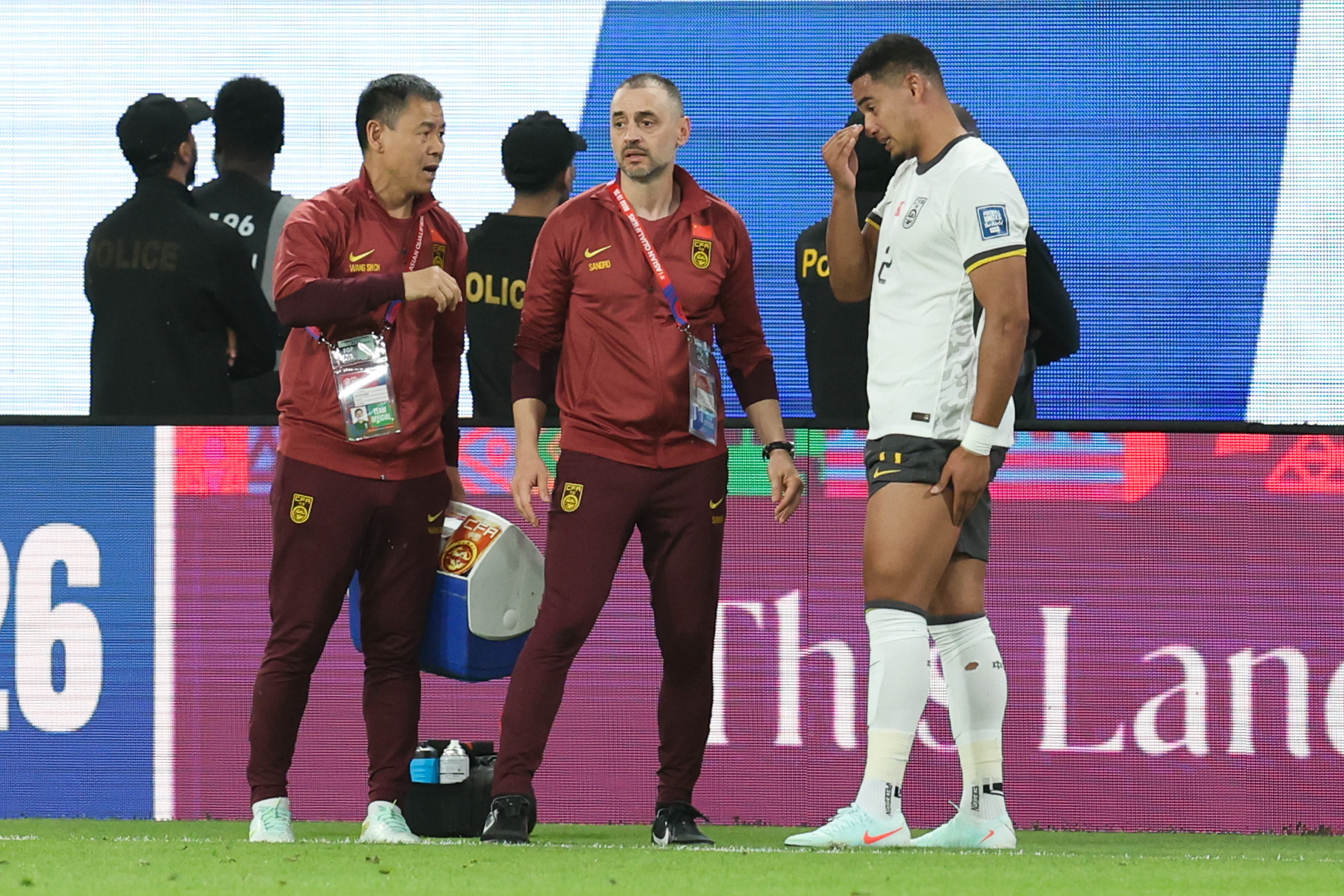 印尼队完胜法国队，马琳统治全场