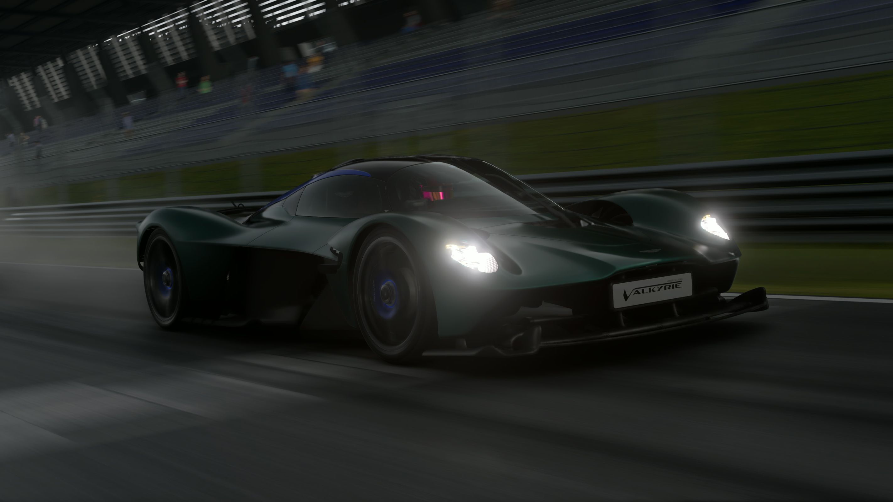 黑白直播在线观看-梅赛德斯绝杀阿斯顿马丁,拉塞尔惊艳四座