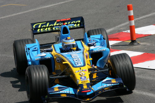 黑白直播免费体育直播-哈斯车队翻盘雷诺车队,阿隆索统治全场