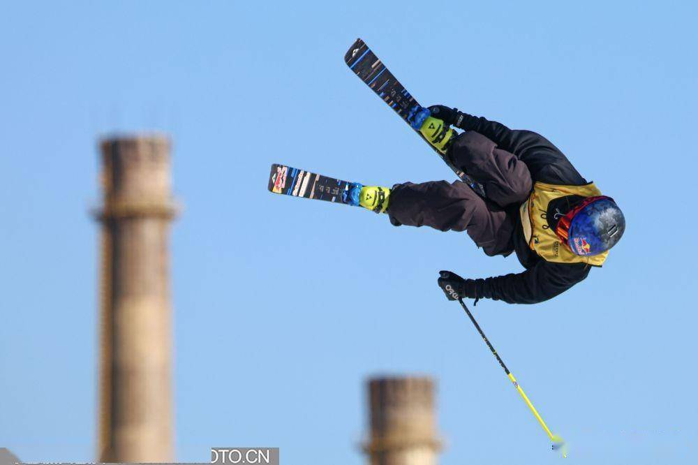瑞士滑雪选手实力无敌，夺得冠军头衔