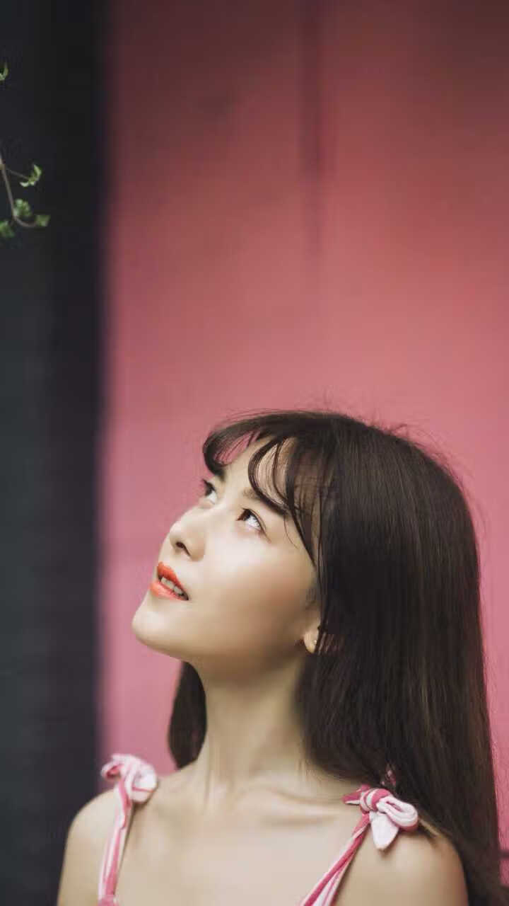 黑白直播-戈贝尔扛起开拓者，雄鹿遗憾败北—一场经典对决的回顾