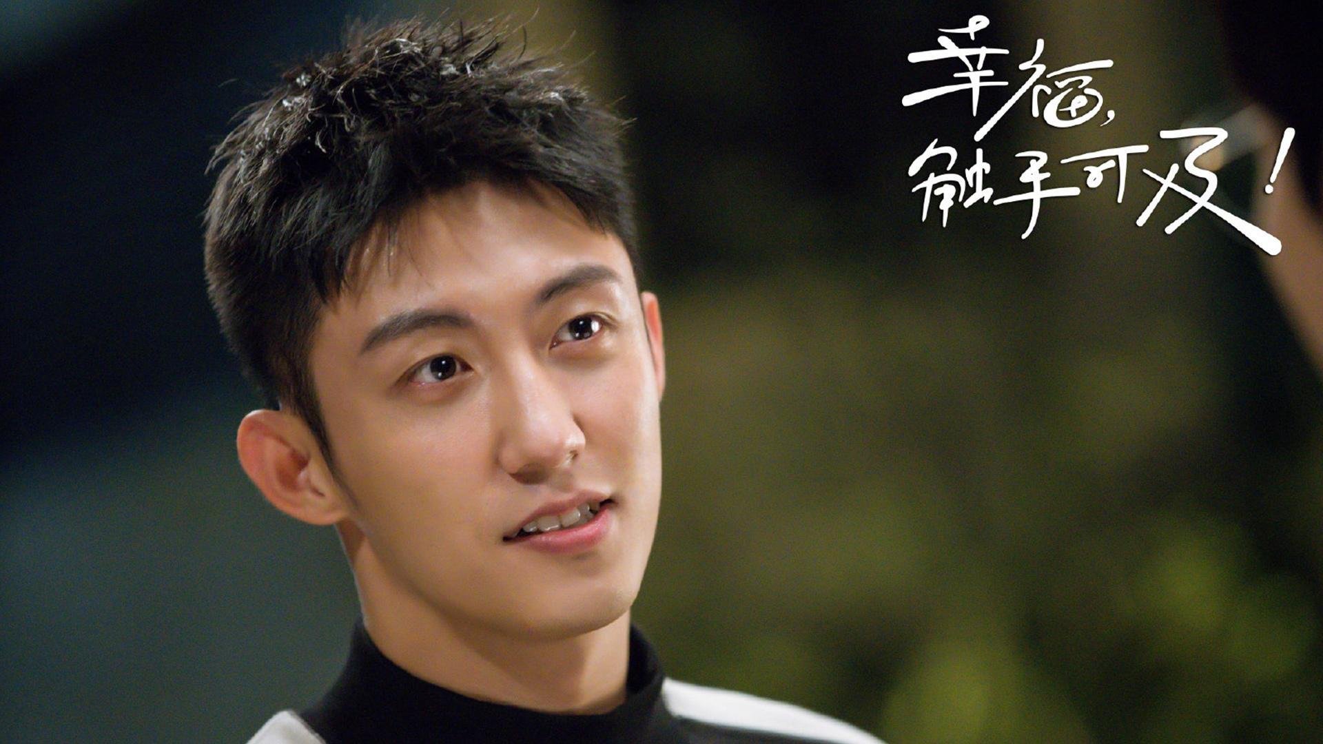 黑白直播nba-拉梅洛·鲍尔主宰战局,火箭与魔术激战中的关键先生